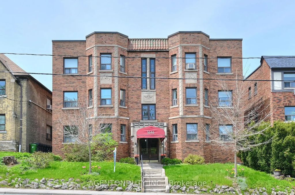 1646 Bathurst Street 17, Toronto C03