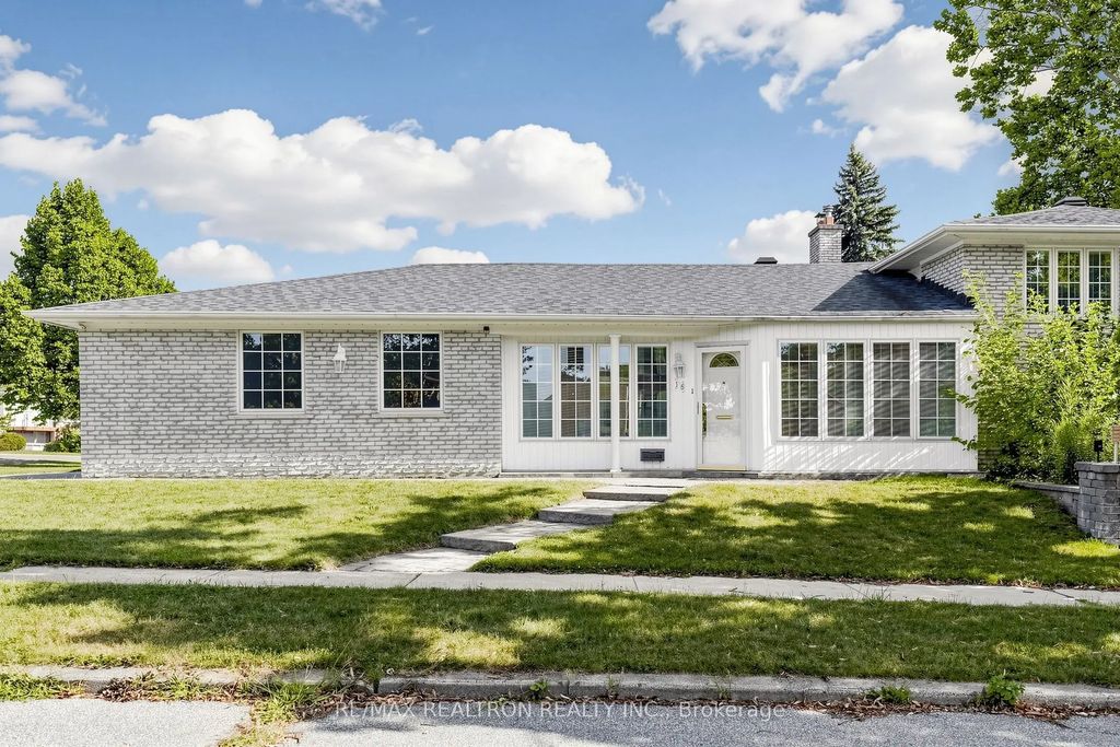 18 Olsen Drive, Toronto C13