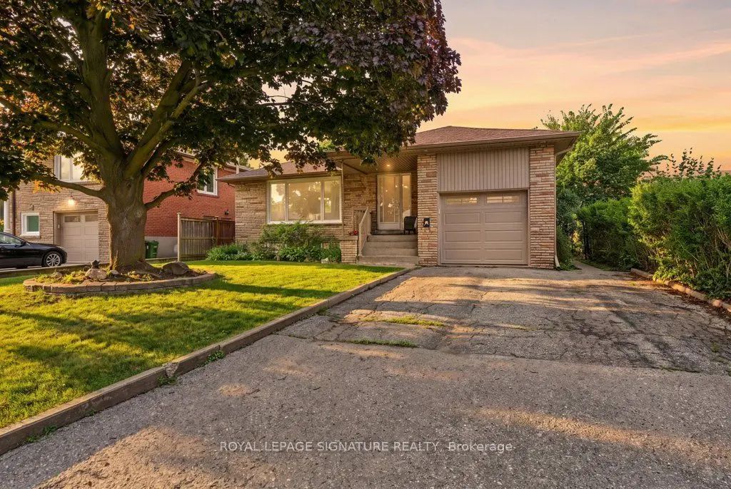 34 Clifton Avenue, Toronto C06