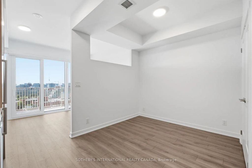 88 Bathurst Street 1420, Toronto C01