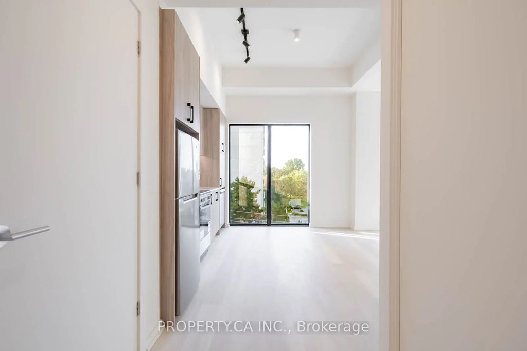 109 Erskine Avenue 604, Toronto C10