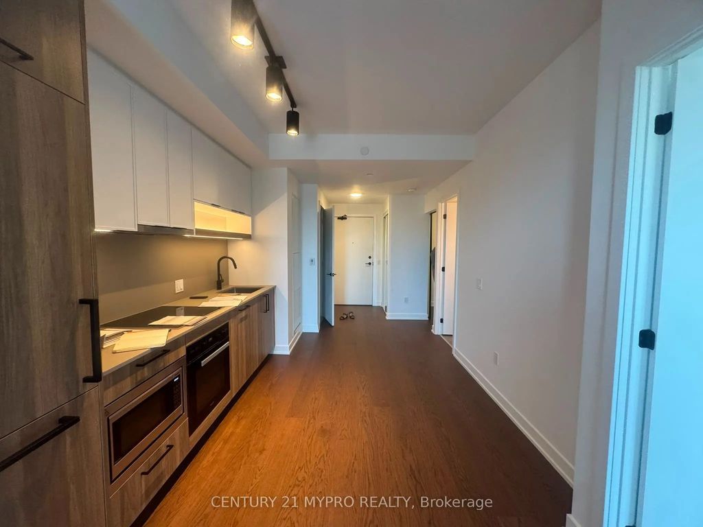 89 Montclair Avenue 1619, Toronto C03