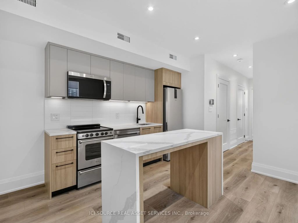 28 Norcross Road Unit 6, Toronto C06