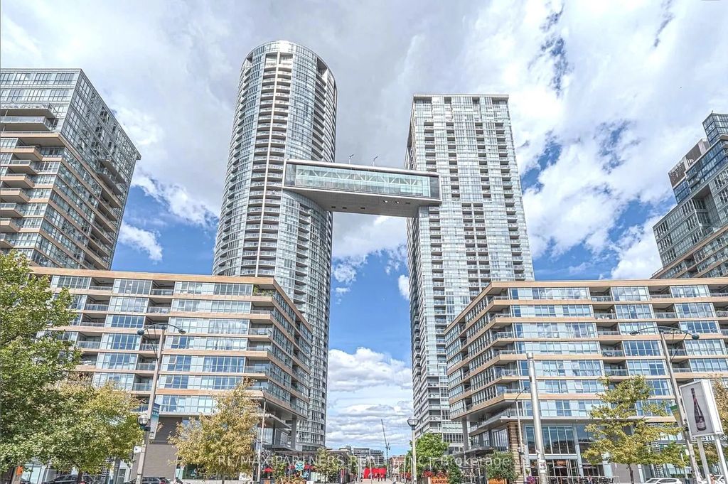 15 Iceboat Terrace 1806, Toronto C01