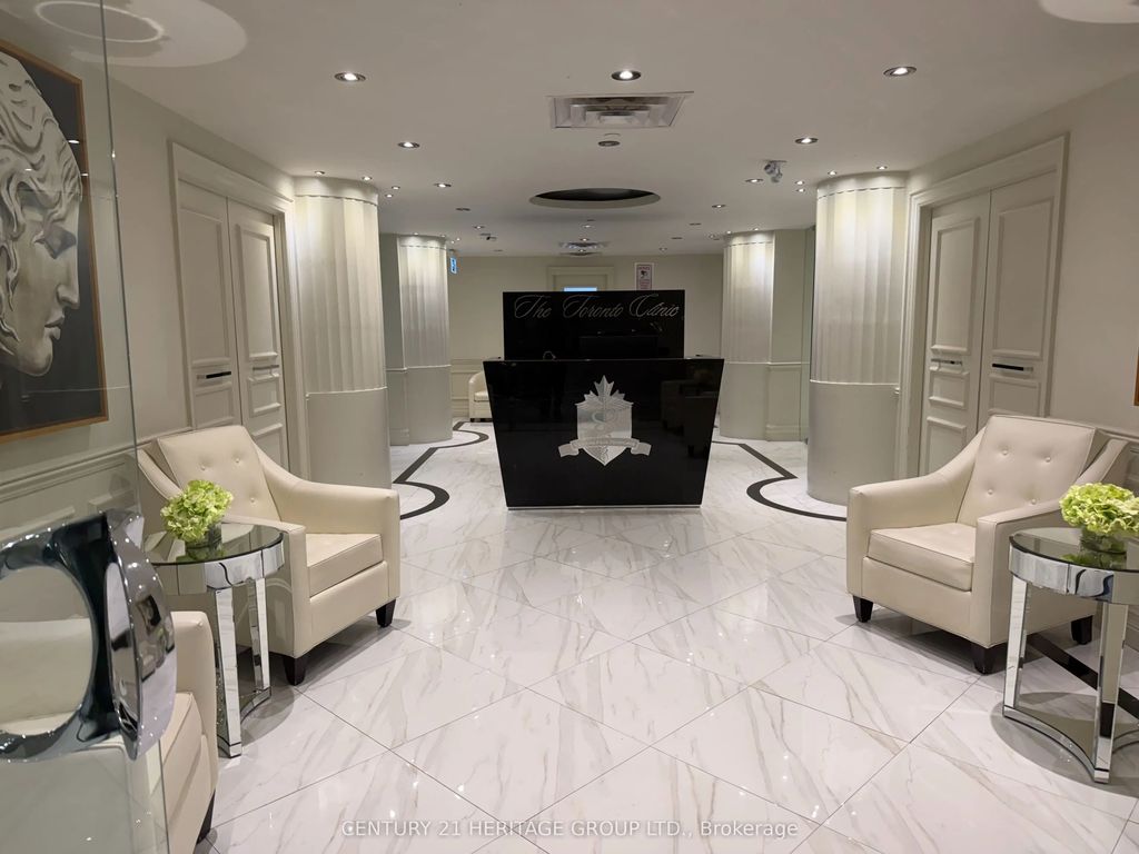 55 Avenue Road 2000, Toronto C02