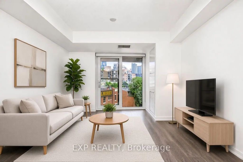 219 Dundas Street E 610, Toronto C08