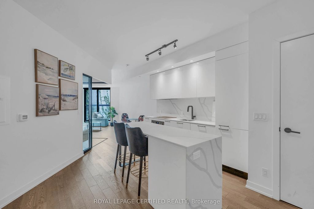 200 Sudbury Street 411, Toronto C01