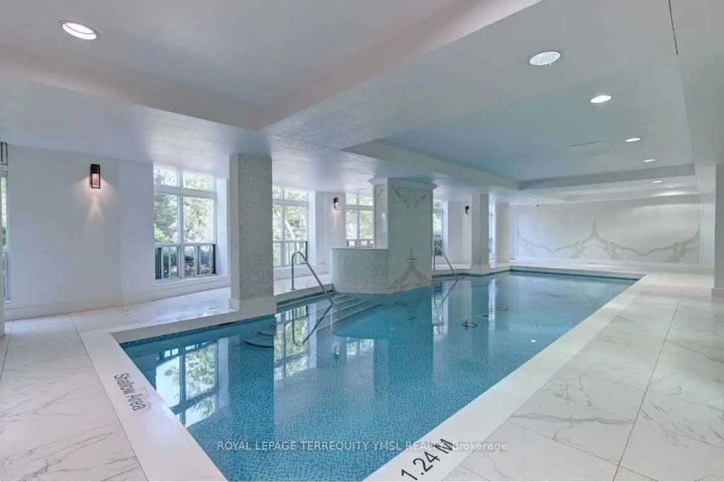 23 Lorraine Drive 1809, Toronto C07