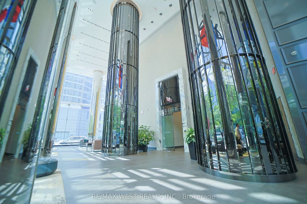 10 York Street 1101, Toronto C01