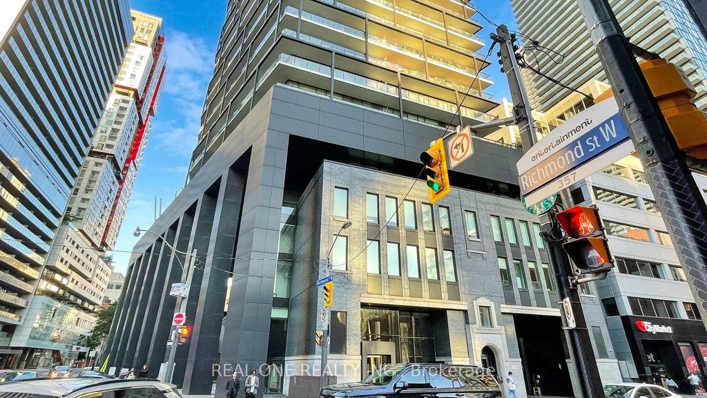125 Peter Street 3409, Toronto C01