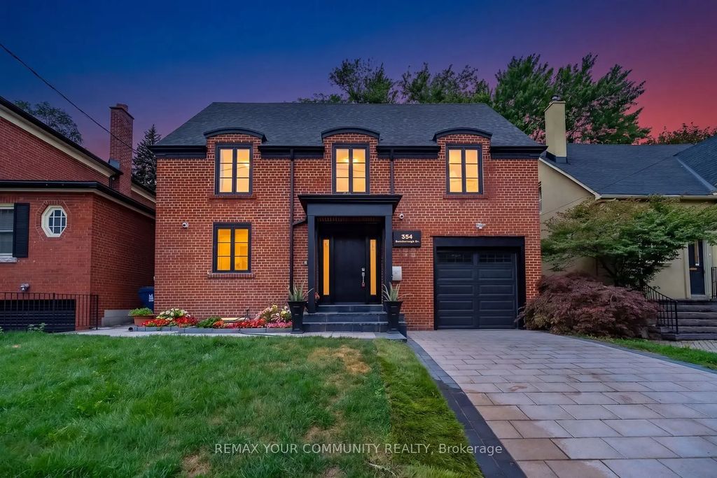 354 Bessborough Drive, Toronto C11