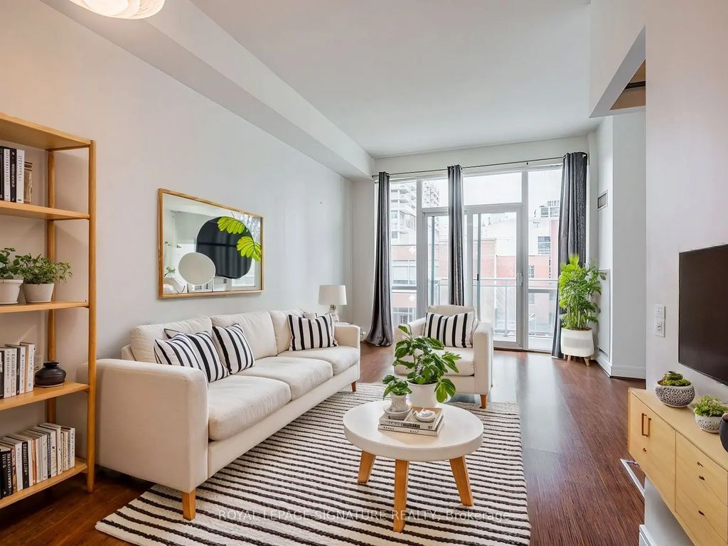116 George Street N401, Toronto C08