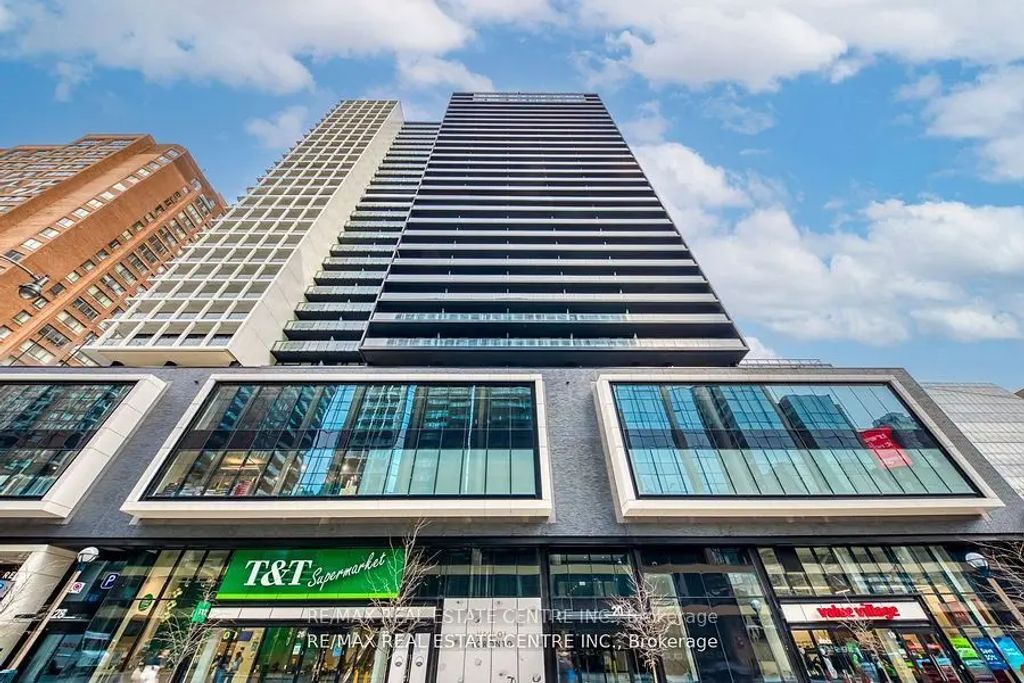 20 Edward Street 406, Toronto C01