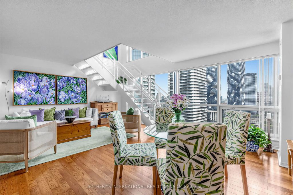 10 Yonge Street 2809, Toronto C01