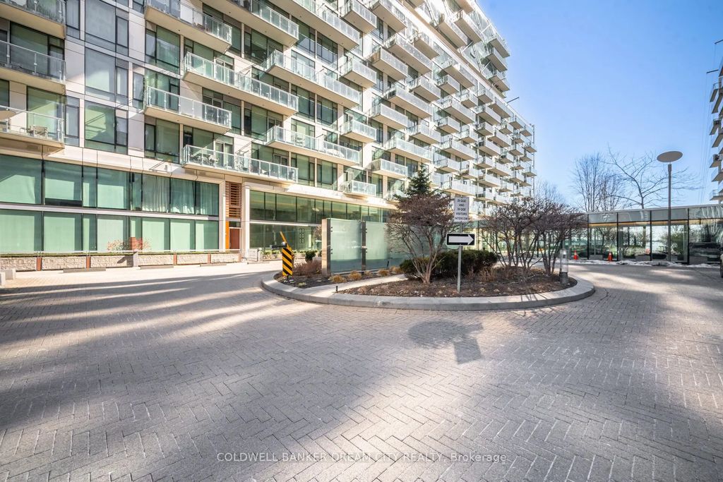 39 Queens Quay E 837, Toronto C08