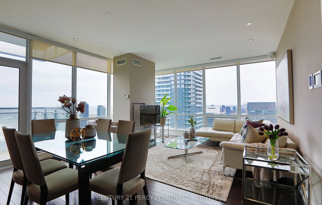 80 John Street 4002, Toronto C01