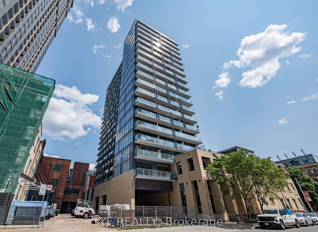 105 George Street 402, Toronto C08