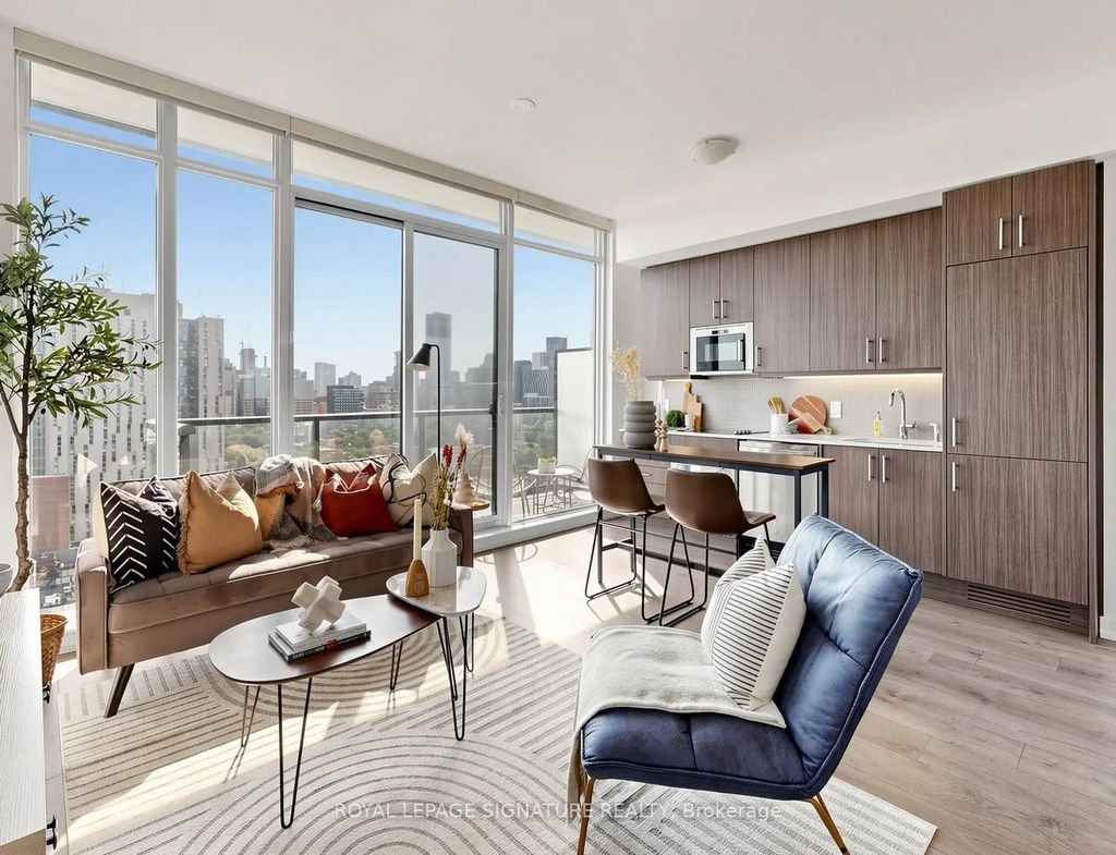 297 College Street Ph2, Toronto C01