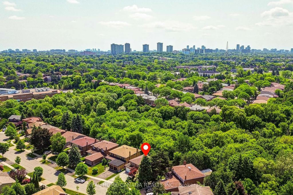 20 Saddletree Drive, Toronto C15