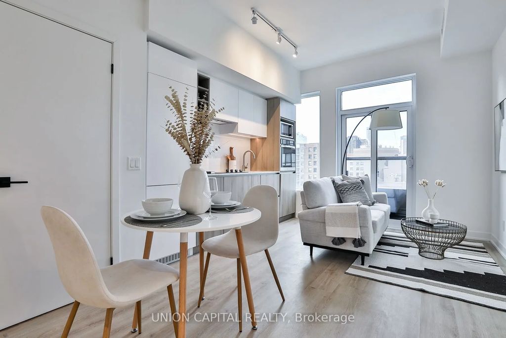 319 Jarvis Street 1005, Toronto C08
