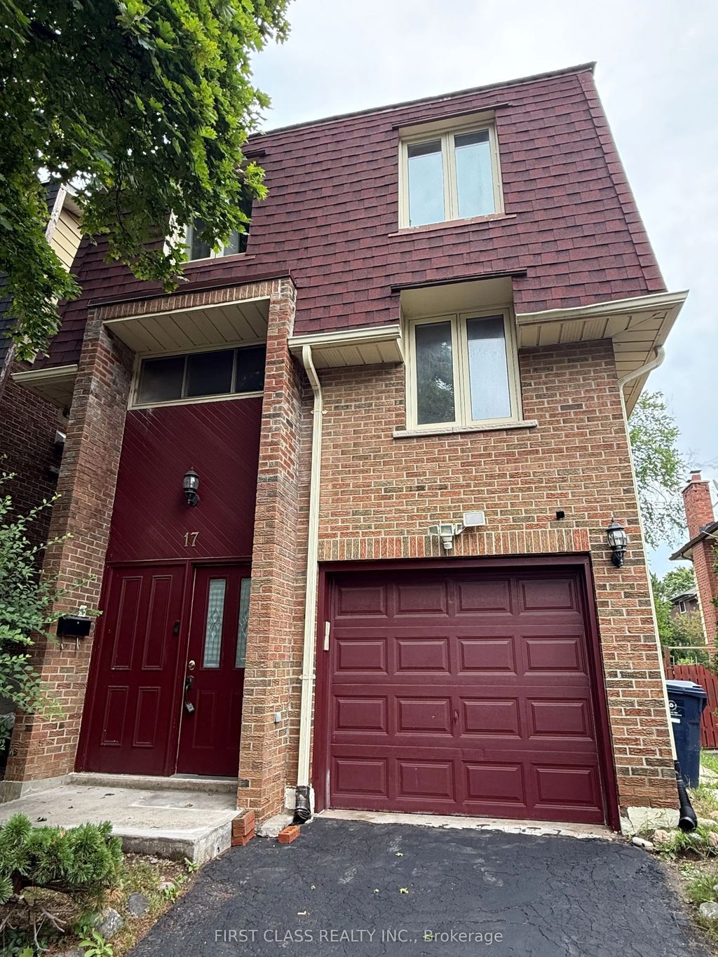 17 Harnworth Drive, Toronto C15
