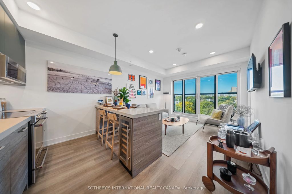 484 Spadina Avenue 210, Toronto C01