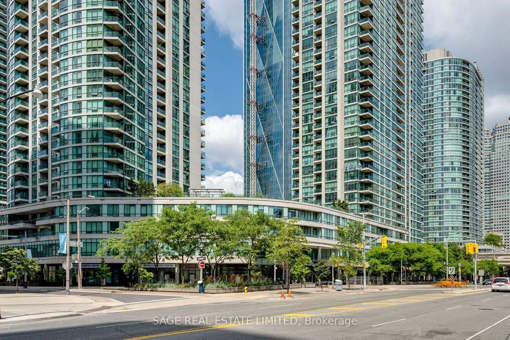 16 Yonge Street 2711, Toronto C01