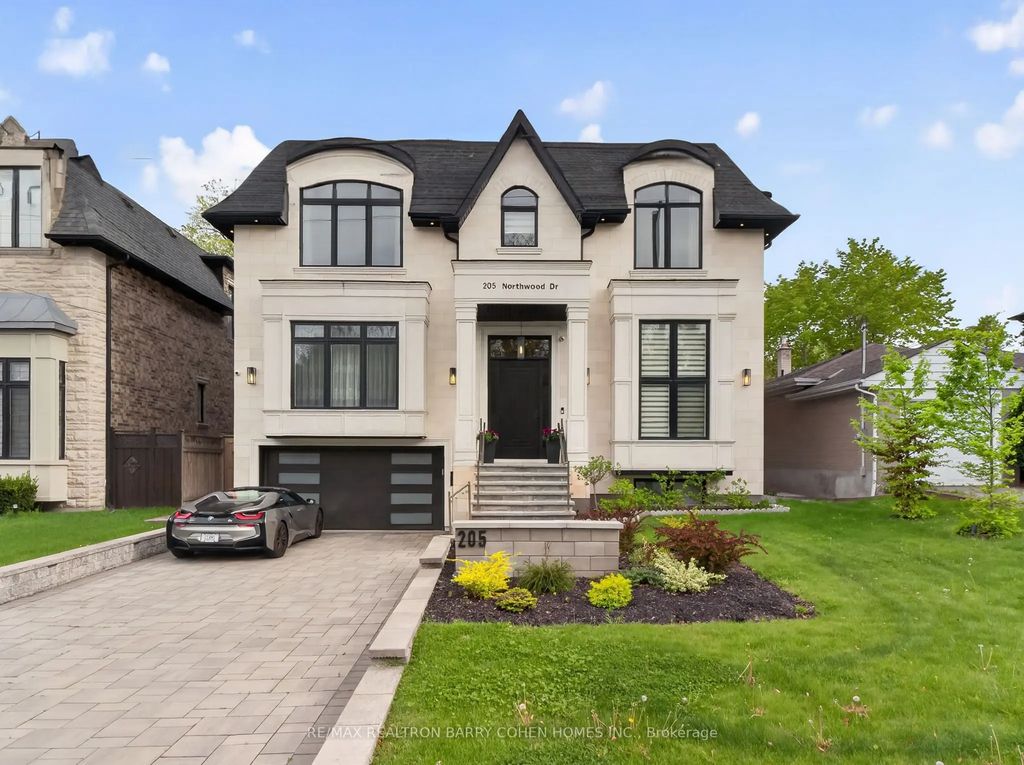 205 Northwood Drive, Toronto C14