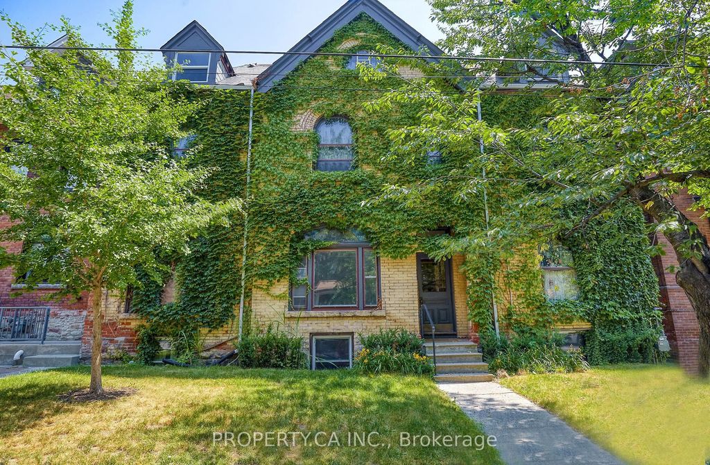 345 Gladstone Avenue, Toronto C01