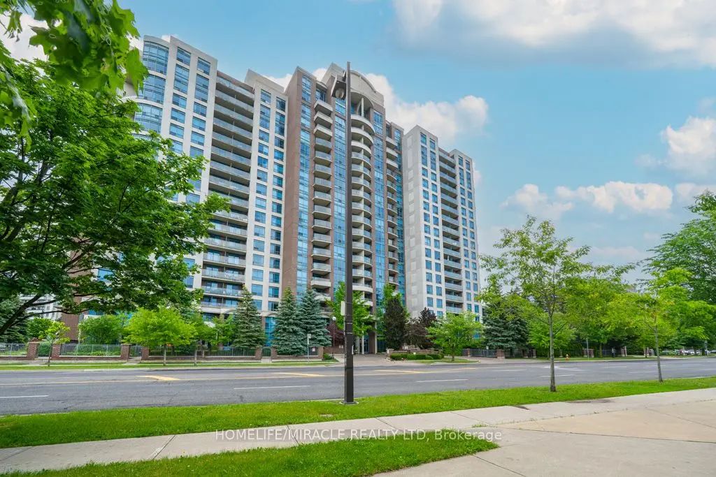 233 Beecroft Road 318, Toronto C07