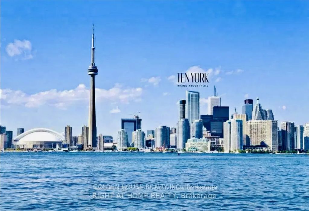 10 York Street 3213, Toronto C01