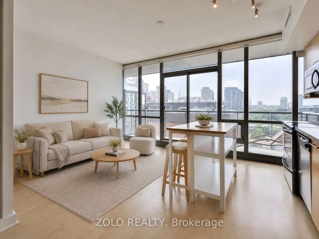 33 Mill Street 901, Toronto C08