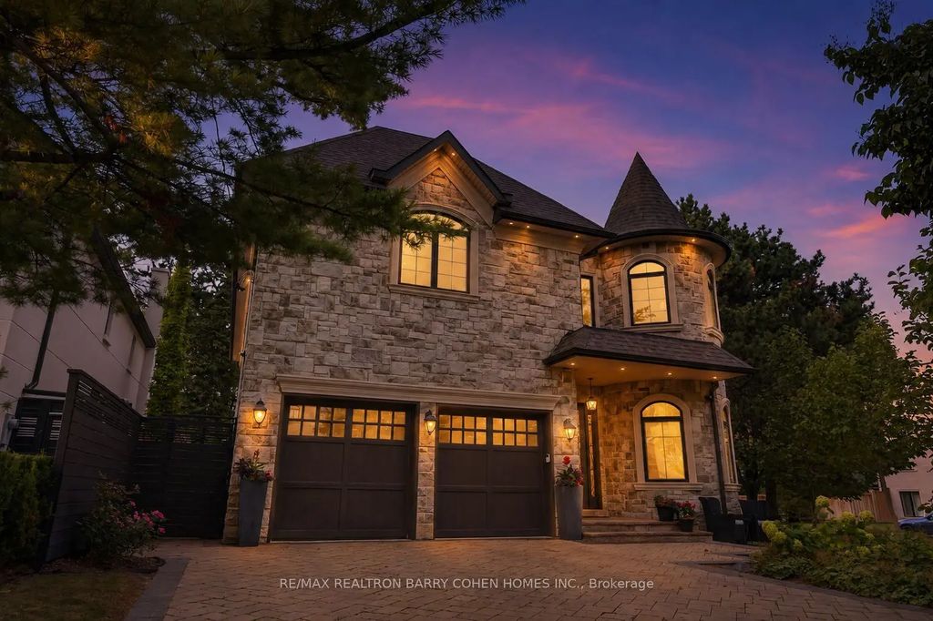 100 Munro Boulevard, Toronto C12