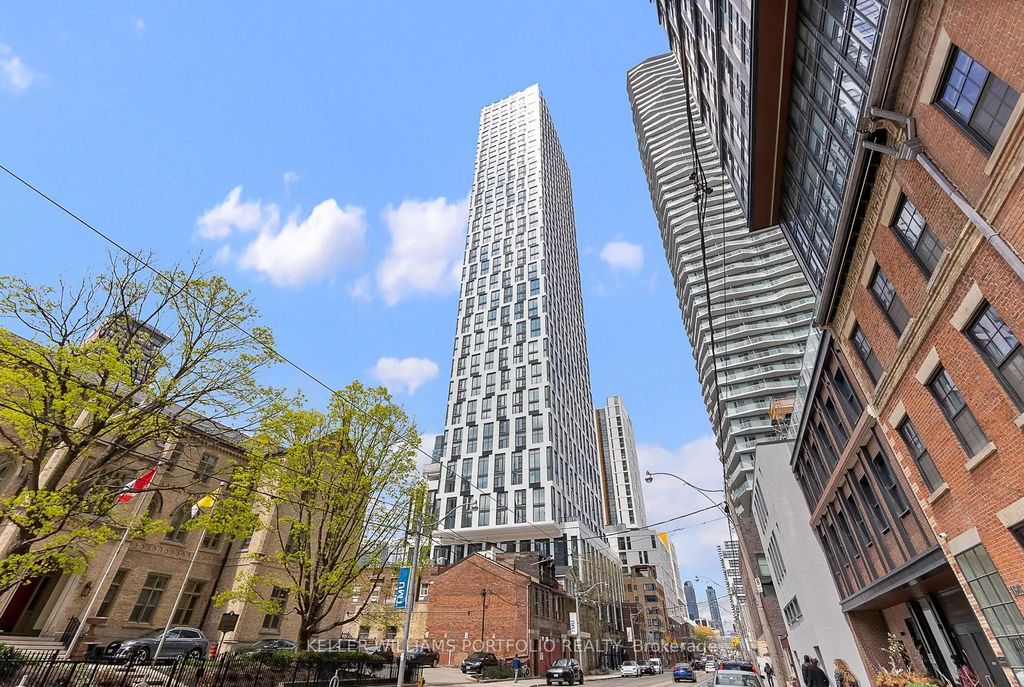 252 Church Street Ph16, Toronto C08