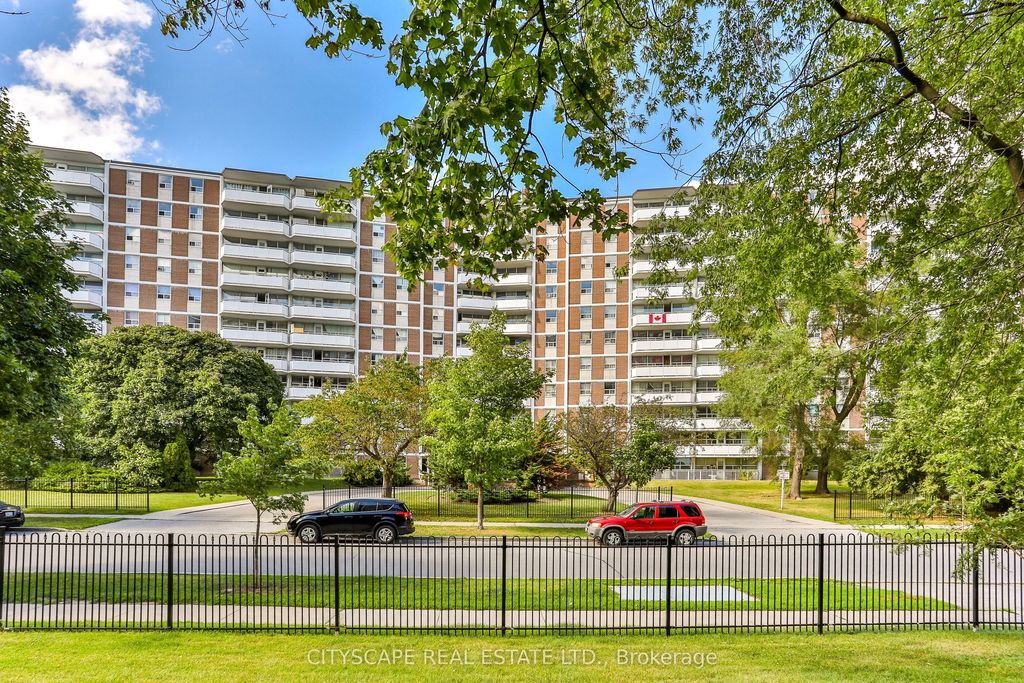 100 Rowena Drive 719, Toronto C13