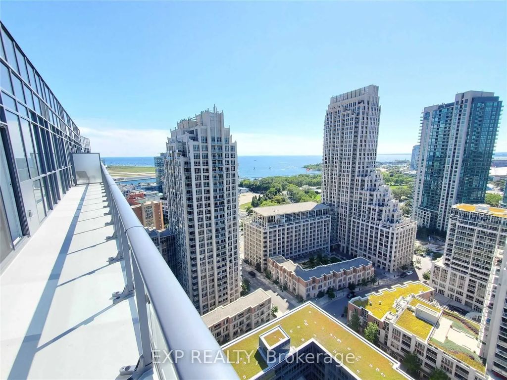 38 Iannuzzi Street Ph03, Toronto C01