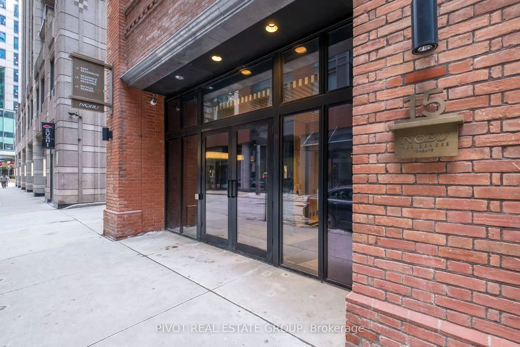 15 Mercer Street 4502, Toronto C01