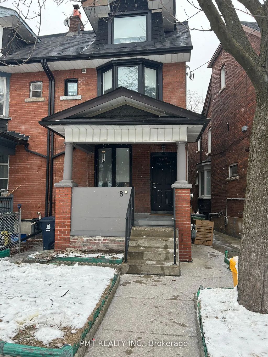 8 Rusholme Park Crescent Main, Toronto C01