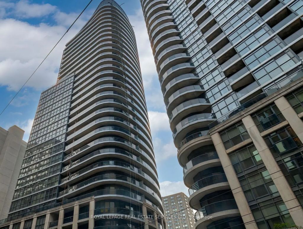 25 Carlton Street 603, Toronto C08