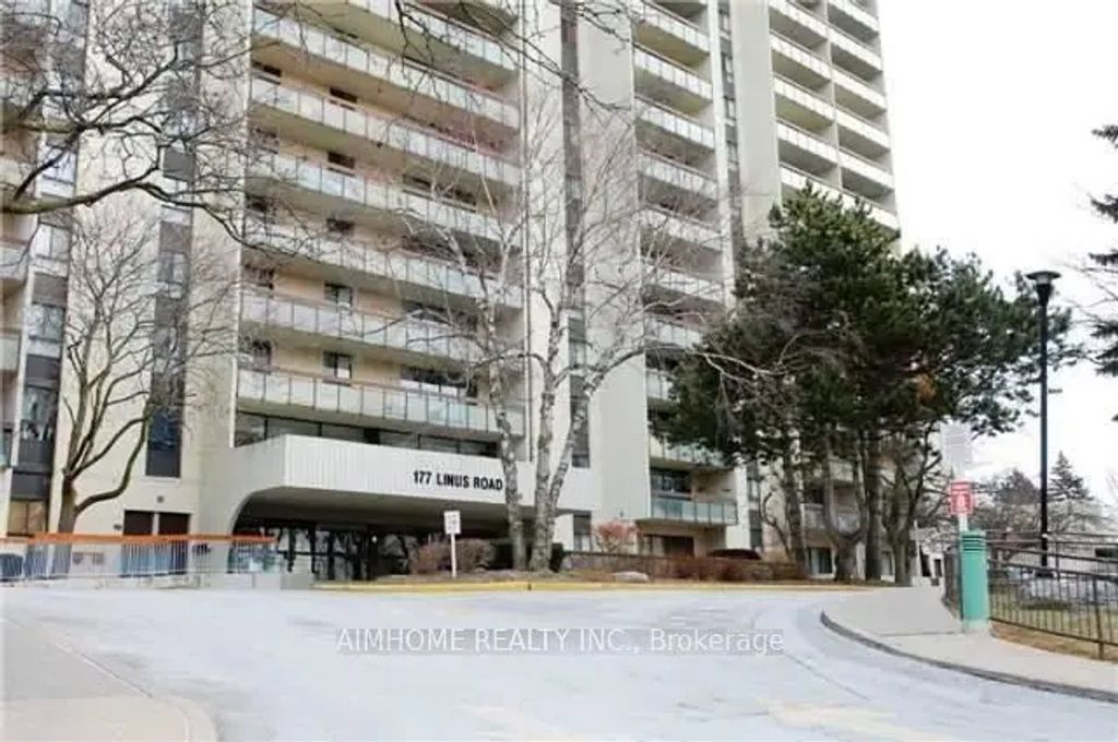 177 Linus Road 812, Toronto C15