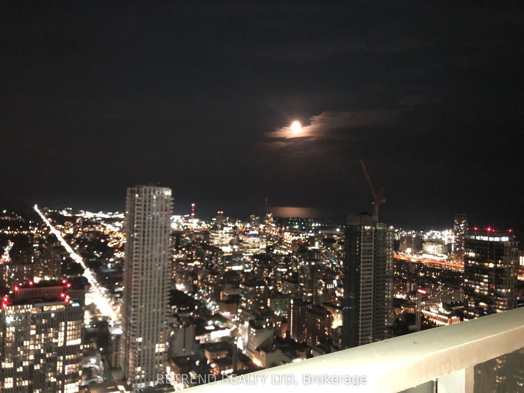 197 Yonge Street 4704, Toronto C08
