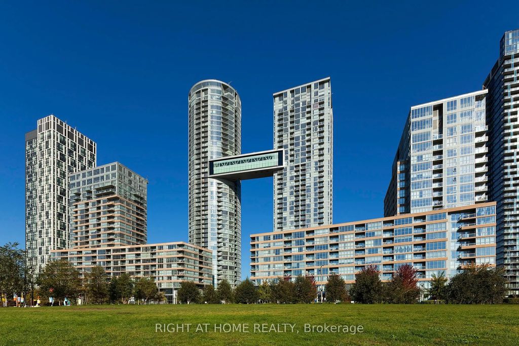 10 Capreol Court 356, Toronto C01