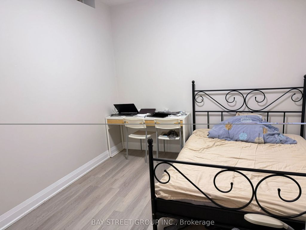 16 Queen Magdalene Place, Toronto C15