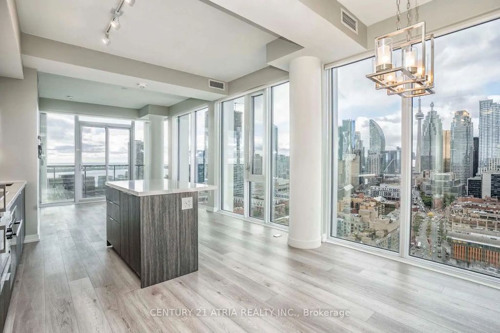 158 Front Street 2601, Toronto C08