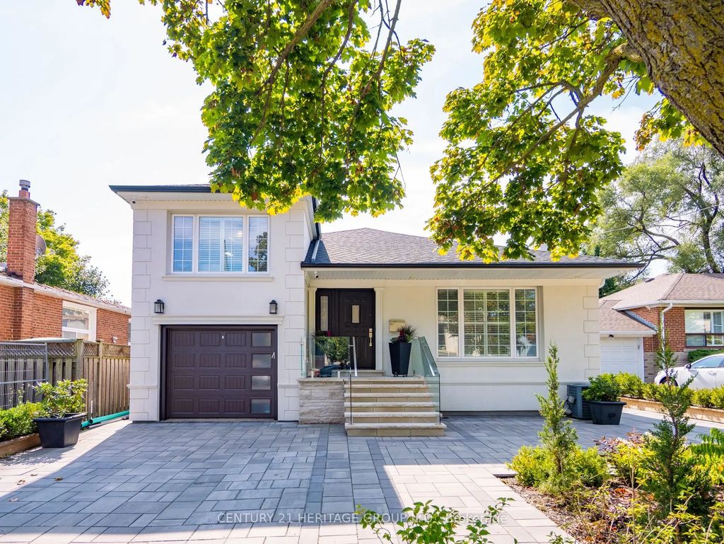 97 Allingham Gardens Room B, Toronto C06