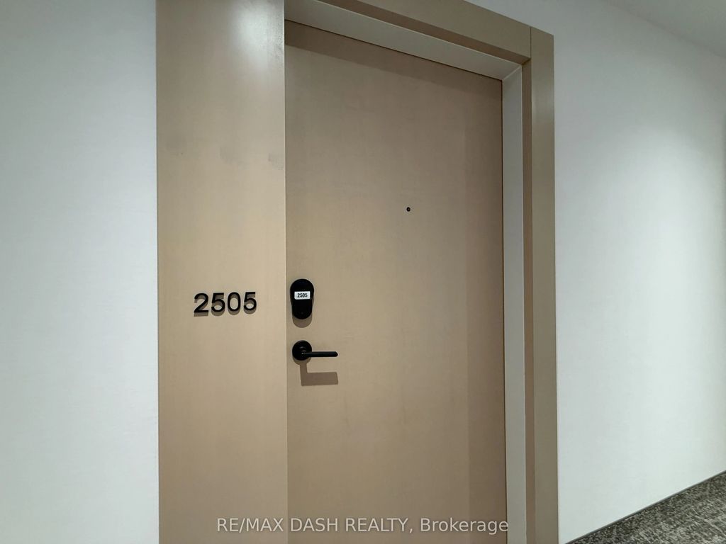 280 Dundas Street W 2505, Toronto C01