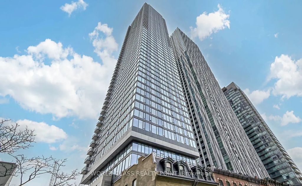 8 Cumberland Street 2404, Toronto C02