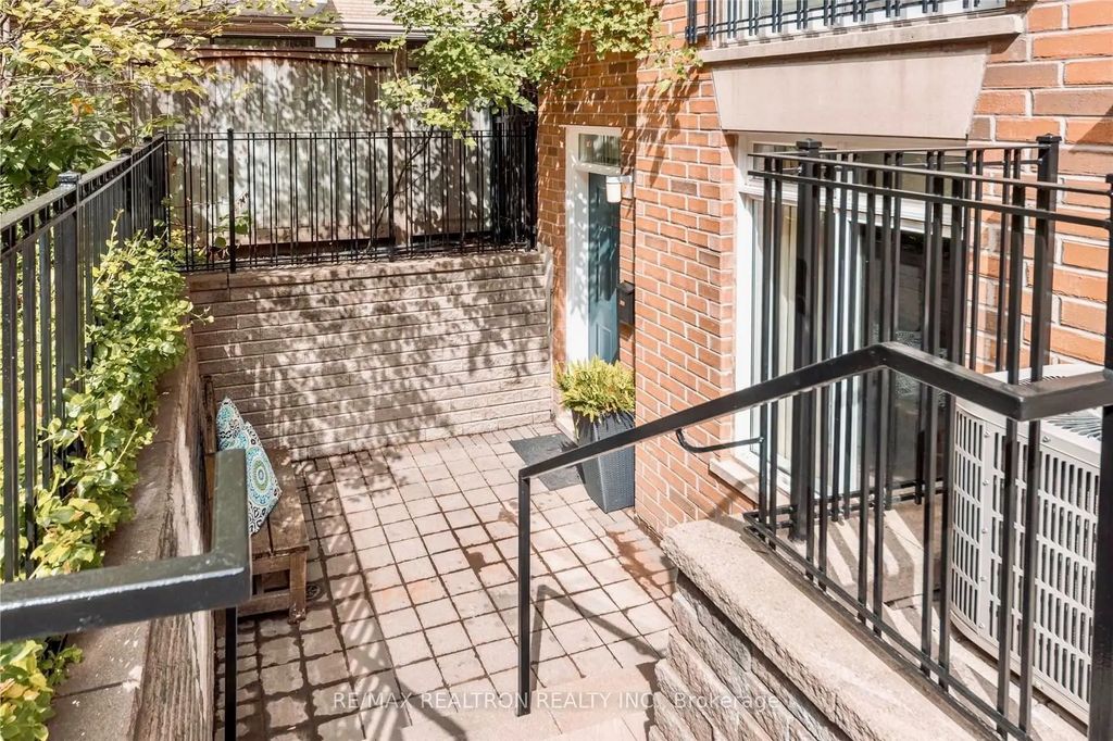 415 Jarvis Street 135, Toronto C08