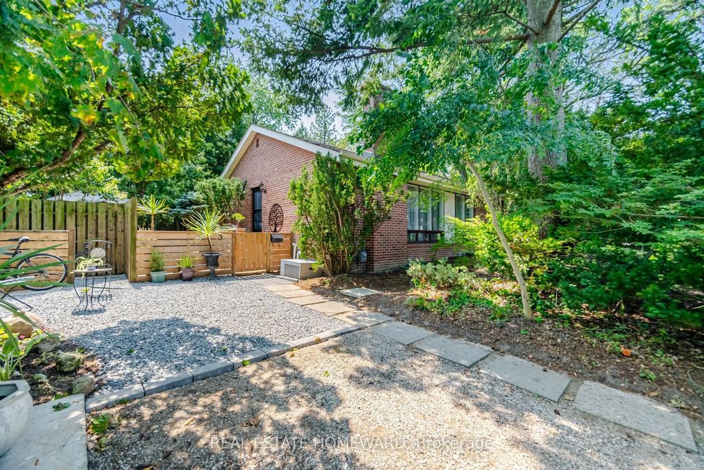 3 Shadwell Place, Toronto C13