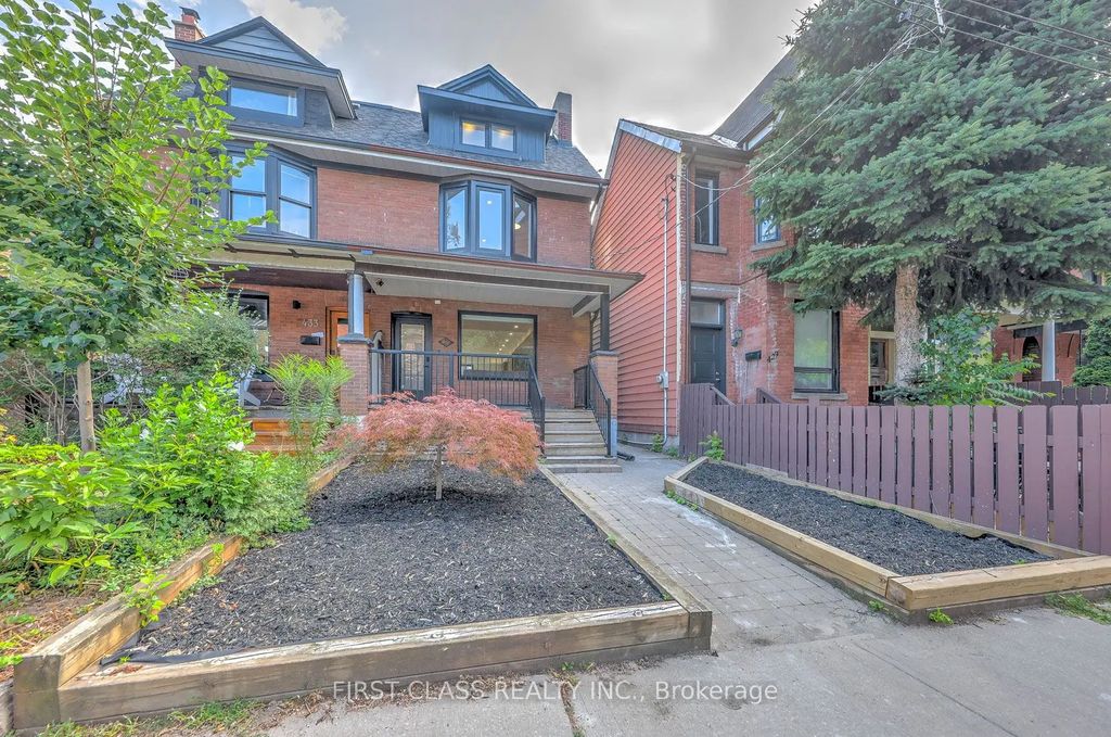 431 Roxton Road Ensuite 2, Toronto C01